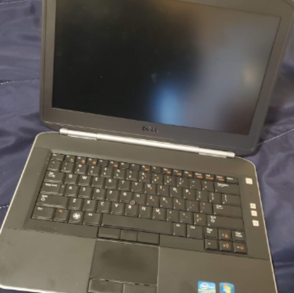 Dell E4230 labtop - Picture 2 of 4